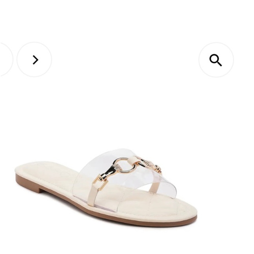 Elegant Cream Sandals with Gold Accents - Picture 4 of 4